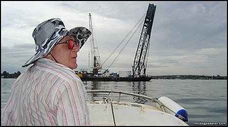 081213_MachineGun_giantBarge_900x500_opt8ADV.jpg
