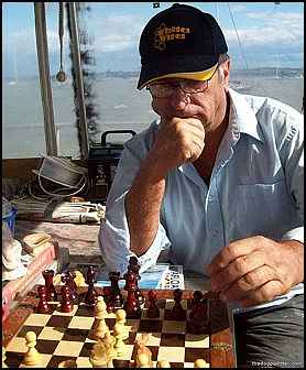 081214_Keith_playingChess_800x971_opt8ADV.jpg