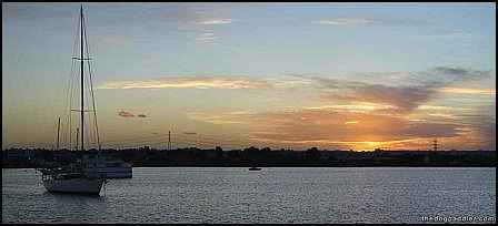 081230_sunset_pano03_900x406_opt10ADV.jpg