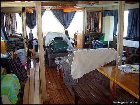 081231_D_InsideFerry_lookingAft_tobedroom_733x550_opt8ADV.jpg