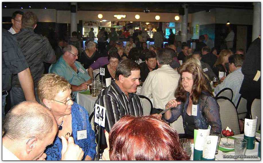 16_080913_HighSchoolReunion_Tables_ofPeople_900x550_opt8ADV.jpg