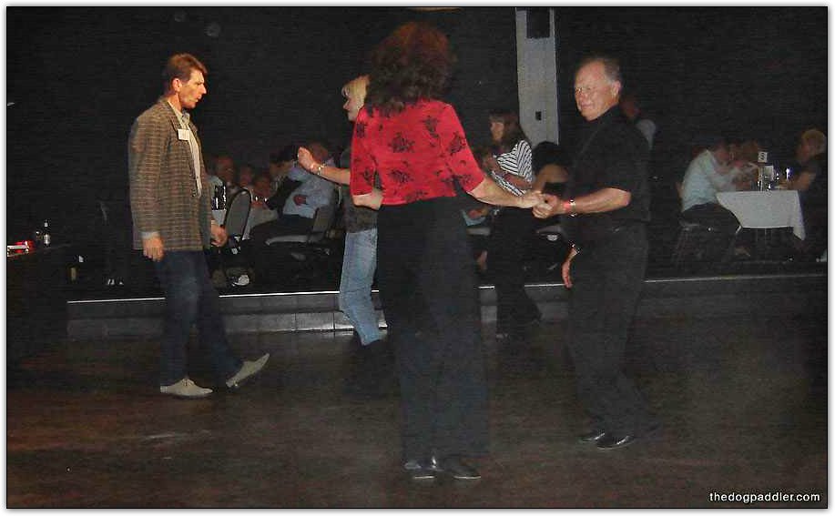 18_080913_HighSchoolReunion_DancingCouples_900x500_opt8ADV.jpg